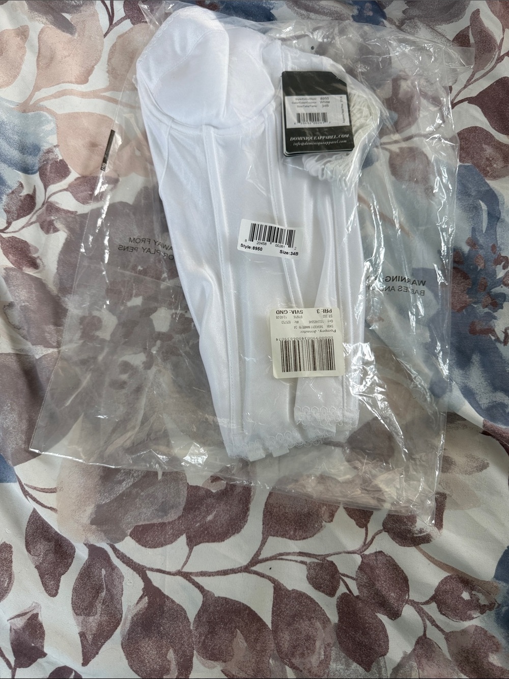 David's Bridal White Bridal Garter Set